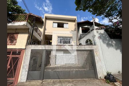 Casa à venda com 200m², 3 quartos e 2 vagasFachada 