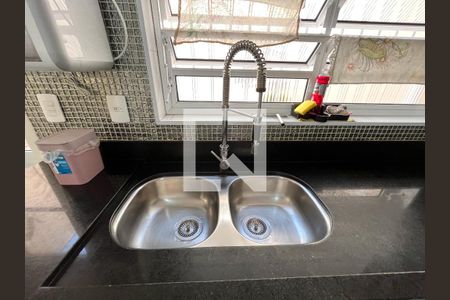 Casa à venda com 200m², 3 quartos e 2 vagasCozinha 