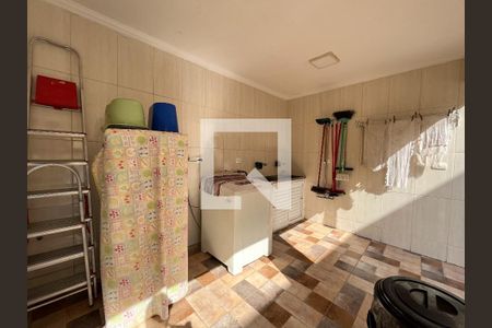 Casa à venda com 200m², 3 quartos e 2 vagasÁrea de Serviço