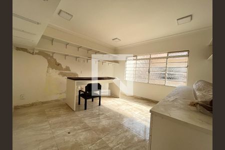Casa à venda com 200m², 3 quartos e 2 vagasQuarto Edícula 