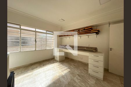 Casa à venda com 200m², 3 quartos e 2 vagasQuarto Edícula 