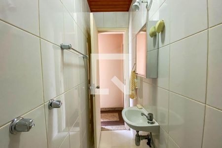 Apartamento à venda com 242m², 4 quartos e 2 vagasBanheiro social 2