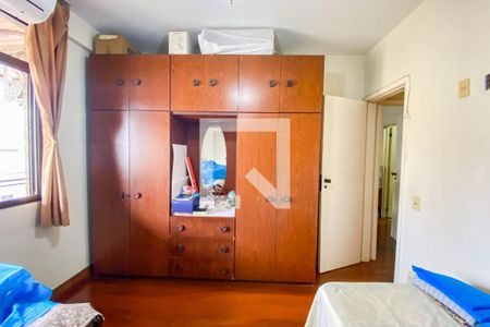 Apartamento à venda com 242m², 4 quartos e 2 vagasQuarto 1