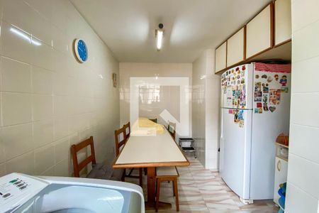 Apartamento à venda com 242m², 4 quartos e 2 vagasCozinha superior