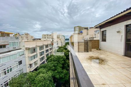 Apartamento à venda com 242m², 4 quartos e 2 vagasVista da varanda
