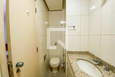 Apartamento à venda com 242m², 4 quartos e 2 vagasBanheiro da suíte 2