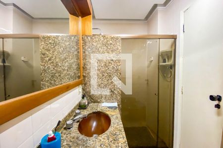 Apartamento à venda com 242m², 4 quartos e 2 vagasBanheiro do social