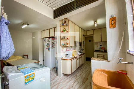 Apartamento à venda com 242m², 4 quartos e 2 vagasÁrea de Serviço