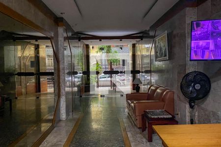 Apartamento à venda com 242m², 4 quartos e 2 vagasFachada e portaria