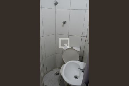 Banheiro de kitnet/studio para alugar com 1 quarto, 16m² em Campos Elíseos, São Paulo