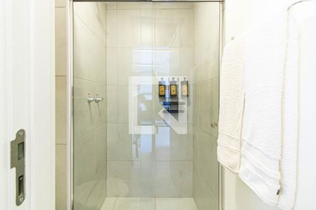 Banheiro de apartamento para alugar com 1 quarto, 30m² em Várzea da Barra Funda, São Paulo