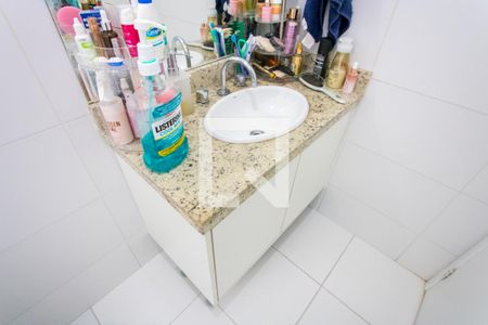 Apartamento à venda com 96m², 3 quartos e 3 vagasBanheiro do quarto 1