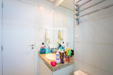 Apartamento à venda com 96m², 3 quartos e 3 vagasBanheiro social