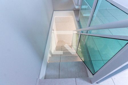 Casa à venda com 70m², 2 quartos e sem vagaEscada