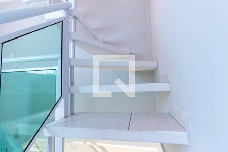 Escada de casa à venda com 2 quartos, 70m² em Vila Rui Barbosa, São Paulo