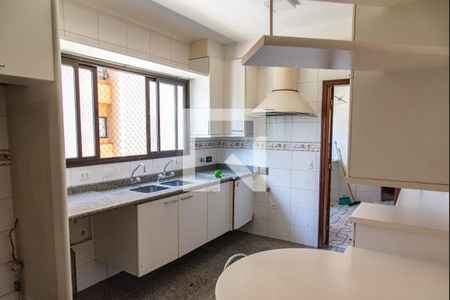 Apartamento à venda com 140m², 3 quartos e 3 vagas Apartamento à venda com 140m², 3 quartos e 3 vagasCozinha