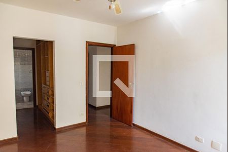 Apartamento à venda com 140m², 3 quartos e 3 vagas Apartamento à venda com 140m², 3 quartos e 3 vagasSuíte