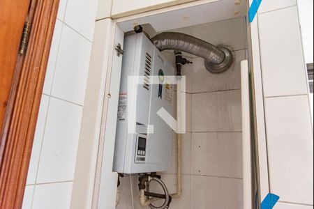 Apartamento à venda com 140m², 3 quartos e 3 vagas Apartamento à venda com 140m², 3 quartos e 3 vagasAquecedor