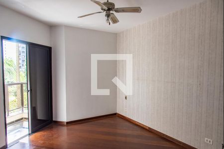 Apartamento à venda com 140m², 3 quartos e 3 vagas Apartamento à venda com 140m², 3 quartos e 3 vagasSuíte