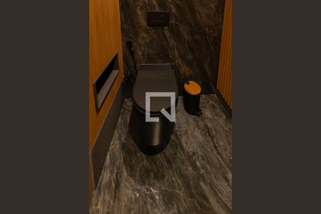 Apartamento à venda com 147m², 2 quartos e 2 vagasDetalhe do banheiro social 