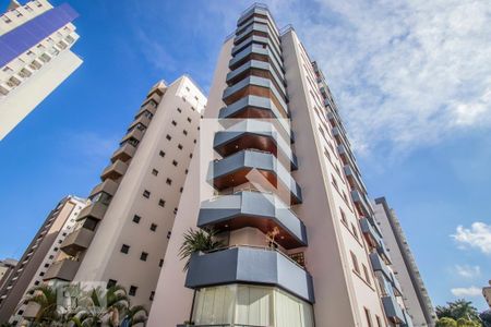 Apartamento à venda com 126m², 3 quartos e 2 vagasFachada