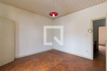 Casa à venda com 200m², 2 quartos e 1 vagaSuíte