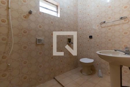 Casa à venda com 200m², 2 quartos e 1 vagaBanheiro Social