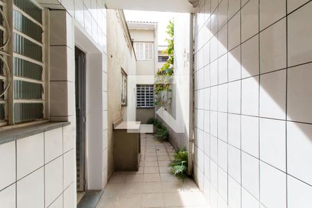 Casa à venda com 200m², 2 quartos e 1 vagaÁrea de Serviço