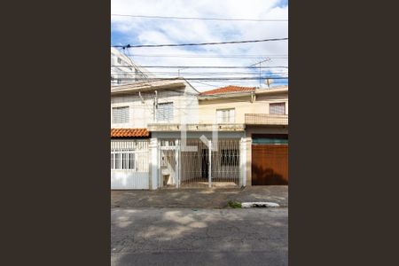Casa à venda com 200m², 2 quartos e 1 vagaFachada