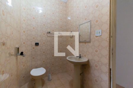 Casa à venda com 200m², 2 quartos e 1 vagaBanheiro Social