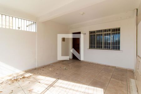 Casa à venda com 200m², 2 quartos e 1 vagaGaragem