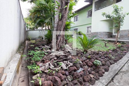 Casa à venda com 332m², 4 quartos e 3 vagasEntrada 