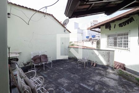 Casa à venda com 332m², 4 quartos e 3 vagasQuintal