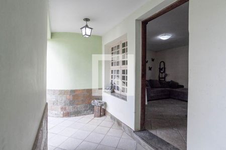 Casa à venda com 332m², 4 quartos e 3 vagasEntrada
