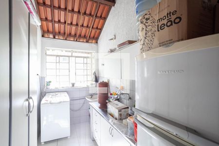 Casa à venda com 332m², 4 quartos e 3 vagasÁrea de serviço 1