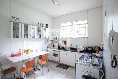 Casa à venda com 332m², 4 quartos e 3 vagasCozinha