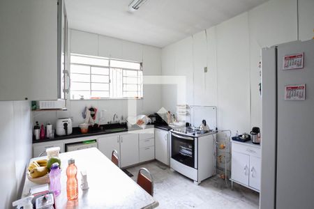 Casa à venda com 332m², 4 quartos e 3 vagasCozinha