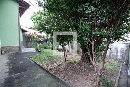 Casa à venda com 332m², 4 quartos e 3 vagasEntrada 