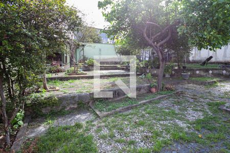 Casa à venda com 332m², 4 quartos e 3 vagasQuintal