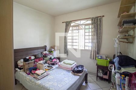 Casa à venda com 332m², 4 quartos e 3 vagasQuarto 2