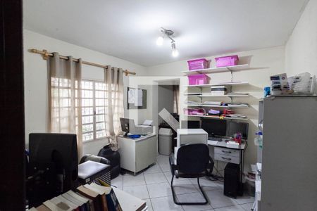 Casa à venda com 332m², 4 quartos e 3 vagasEscritório