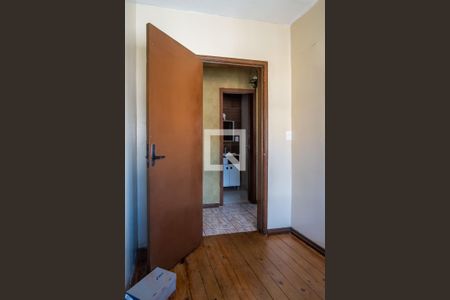 Quarto 1 de apartamento à venda com 3 quartos, 50m² em Vila Nova, Porto Alegre