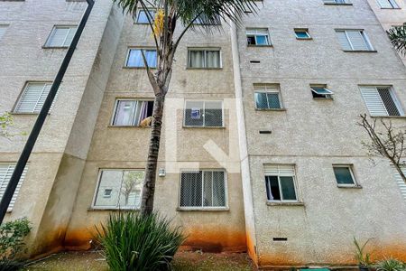 Apartamento para alugar com 43m², 2 quartos e sem vaga Apartamento para alugar com 43m², 2 quartos e sem vagaFachada