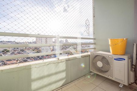 Sacada de apartamento à venda com 3 quartos, 64m² em Jardim das Flores, Osasco