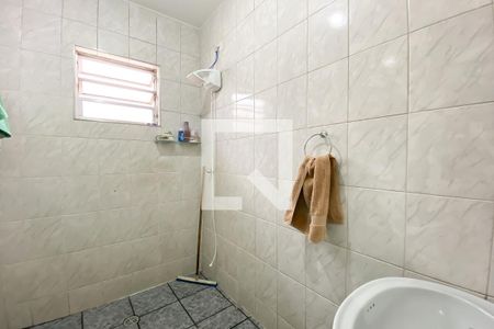 Banheiro 2 de casa para alugar com 3 quartos, 220m² em Veloso, Osasco