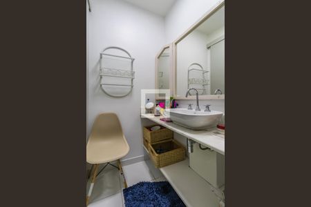 Banheiro de apartamento à venda com 1 quarto, 43m² em Melville Empresarial Ii, Barueri