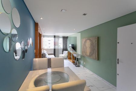 Sala de apartamento à venda com 3 quartos, 90m² em Santo Antônio, Belo Horizonte