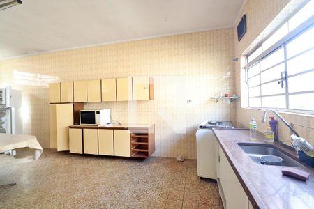 Casa à venda com 180m², 3 quartos e 8 vagasCozinha