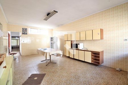 Casa à venda com 180m², 3 quartos e 8 vagasCozinha