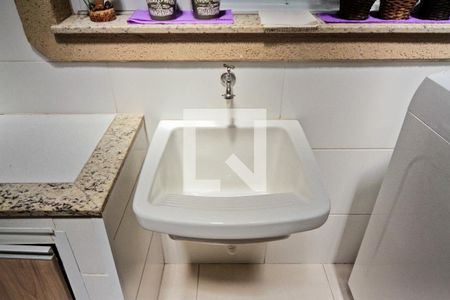 Casa à venda com 104m², 2 quartos e 2 vagas Casa à venda com 104m², 2 quartos e 2 vagasÁrea de Serviço